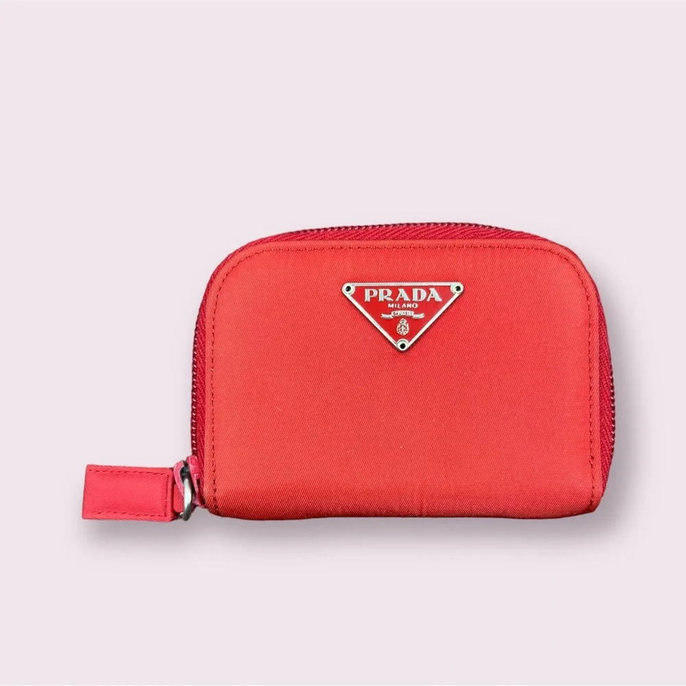 Prada Tessuto Red Zip Around Unisex Credit Card 💳 Holder - Picture 1 of 11